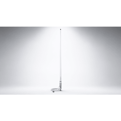 Antena Marina VHF / Base 1.2 m (3.9 ft) / 3 dB / 50 W / Cable RG-58 4.5 m (15 ft) / Banda Ancha 5 MHz / Soporte Latón Cromado