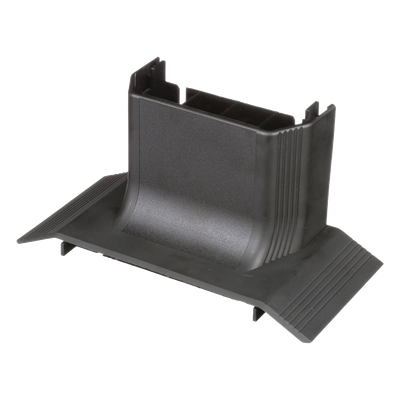 Accesorio de Conexión a Canaleta de Piso / 4 Vías / PVC Rígido / Carga 907 kg / Área Interna 24.88 in² / UL94V-0 / Negro
