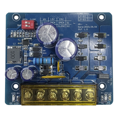 Fuente Tipo Tarjeta / Salida Seleccionable 6/12/24 Vcc / 1.5 A Continuo / Entrada 16-24 Vca / Protección Térmica y Cortocircuito