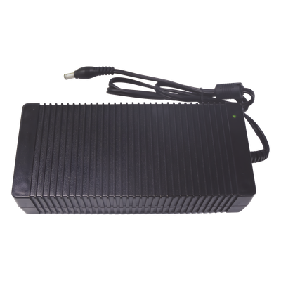 Fuente de poder / 53 VCC / 3 A / 100-240 VCA / -20°C a 45°C / 7.48 x 3.43 x 1.69 pulgadas