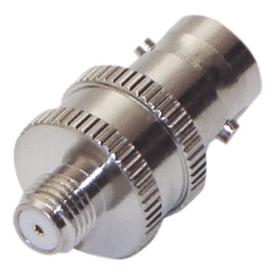 Adaptador RF Coaxial / BNC Hembra a SMA Hembra / Montaje en Línea / Cuerpo Niquelado / Contacto Oro / Aislante Teflón