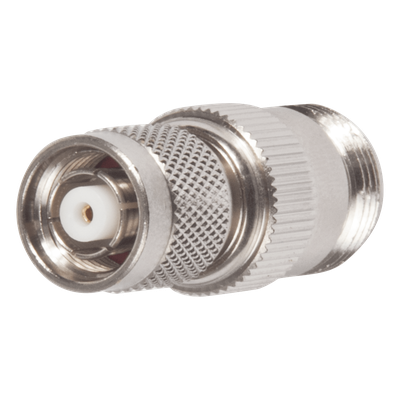 Adaptador RF en Línea / TNC Macho Inverso a N Hembra / Cuerpo Bronce Niquelado / Contacto Oro / Aislante Teflón