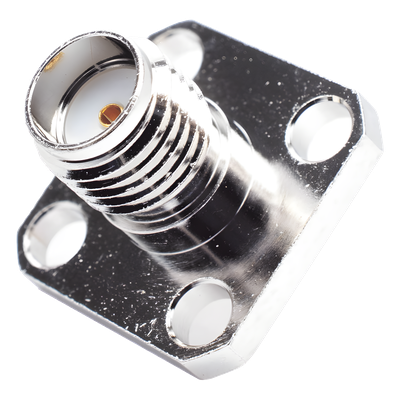 Conector SMA Hembra / Montaje Panel Cuadrado 12.7 mm (0.5 in) / 4 Perforaciones 8.64 mm (0.34 in) / Soldable / Níquel-Oro-PTFE